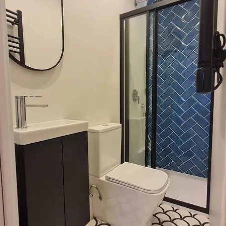 House, Cerca Del Casco Viejo * 毕尔巴鄂