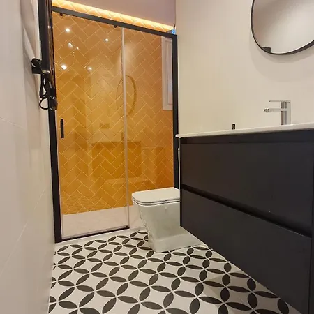 House, Cerca Del Casco Viejo 公寓